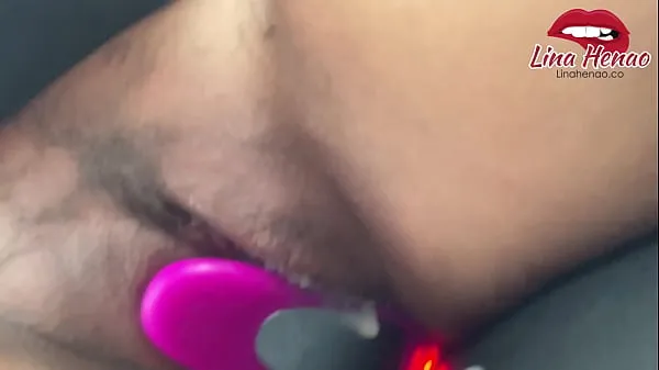Big Exhibitionism - I want to masturbate so I do it on my motorbike while everyone passing by sees me and I get so excited that I squirt total Videos
