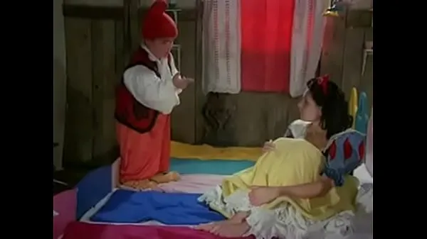 Snow white and 7 dwarfs Total Video yang besar
