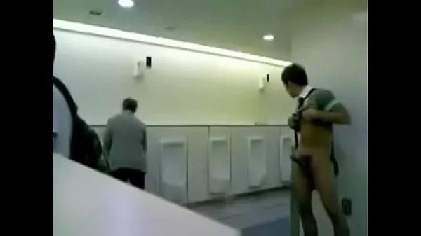 exhibitionist plan in public toilets Total Video yang besar