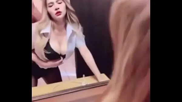 Pim girl gets fucked in front of the mirror, her breasts are very big Total Video yang besar