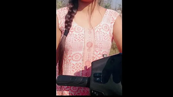 Velká videa (celkem Got desi indian whore at road in 5k fucked her at home)