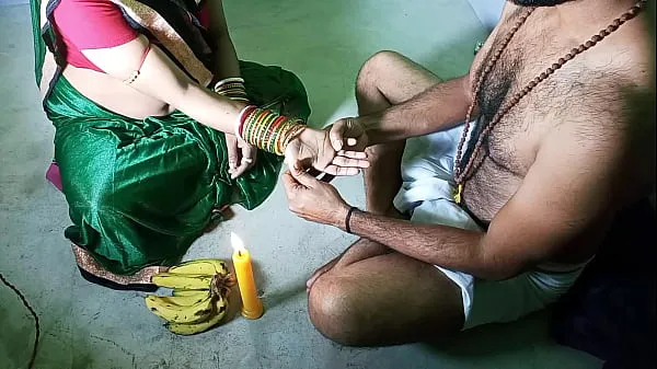 إجمالي Hypocrite Tantrik baba fucks his devotee after worship! Hindi dirty talk مقاطع فيديو كبيرة