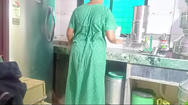 Büyük Indian hot wife morning sex with husband in kitchen very hard Hindi audio toplam Video