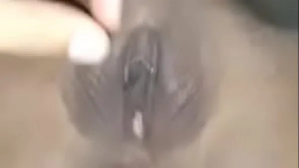 Suuret Spreading the beautiful girl's pussy, giving her a cock to suck until the cum filled her mouth, then still pushing the cock into her clitoris, fucking her pussy with loud moans, making her extremely aroused, she masturbated twice and cummed a lot videot yhteensä