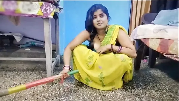 Grote Indian sex. अपने घर में नौकरानी के मोटे मोटे boobs देख मालिक के लड़के ने चोद डाल video's in totaal
