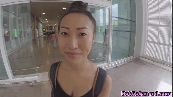 Velikih Big titted asian Sharon Lee fucked in public airport parking lot skupaj videoposnetkov